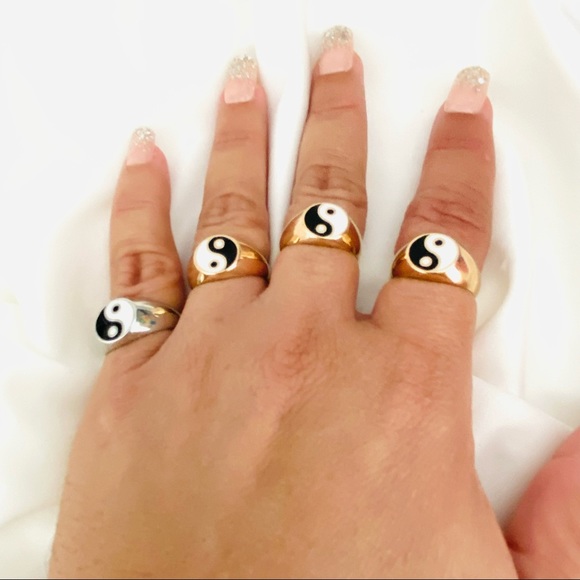 Adjustable Yin & Yang Ring - Picture 8 of 9